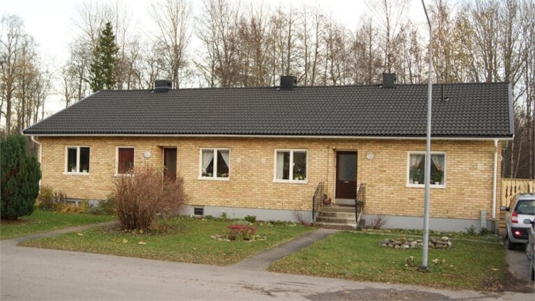 Hyresbostad på Lövåsvägen 32C, Mellerud, bild 1