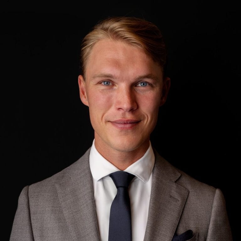 Porträtt av Jimi Bennet