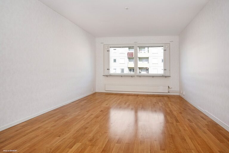 Hyresbostad på Karl Hovbergsgatan 9A, Eskilstuna, bild 1