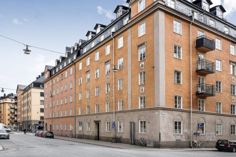 Pontonjärgatan 43, 2 tr – bild 1