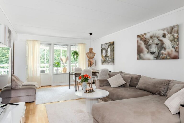 Lötgatan 115 – bild 1